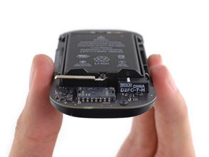 拆解蘋果Magic Mouse 2代 鼠標(biāo)的電池比手機(jī)還大？手機(jī)電池為何“敗”了
